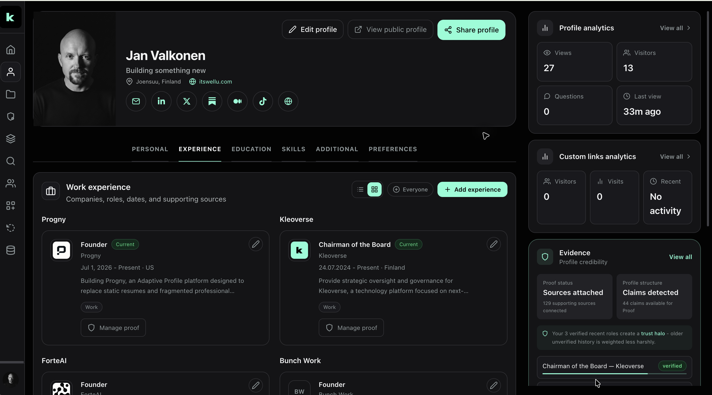 Jan Valkonen’s Kleoverse workspace with his photo, work experience, profile analytics, and evidence panel.